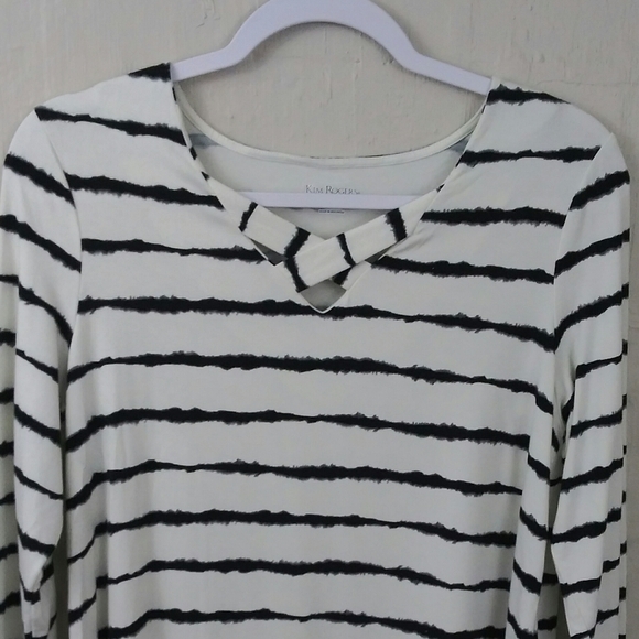 𝅺KIM Rogers 3/4 Sleeve Striped Rayon Tunic Top - Picture 2 of 8